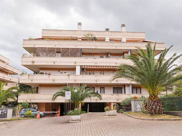 Ponte di Nona, ottimo per investimento, affittato